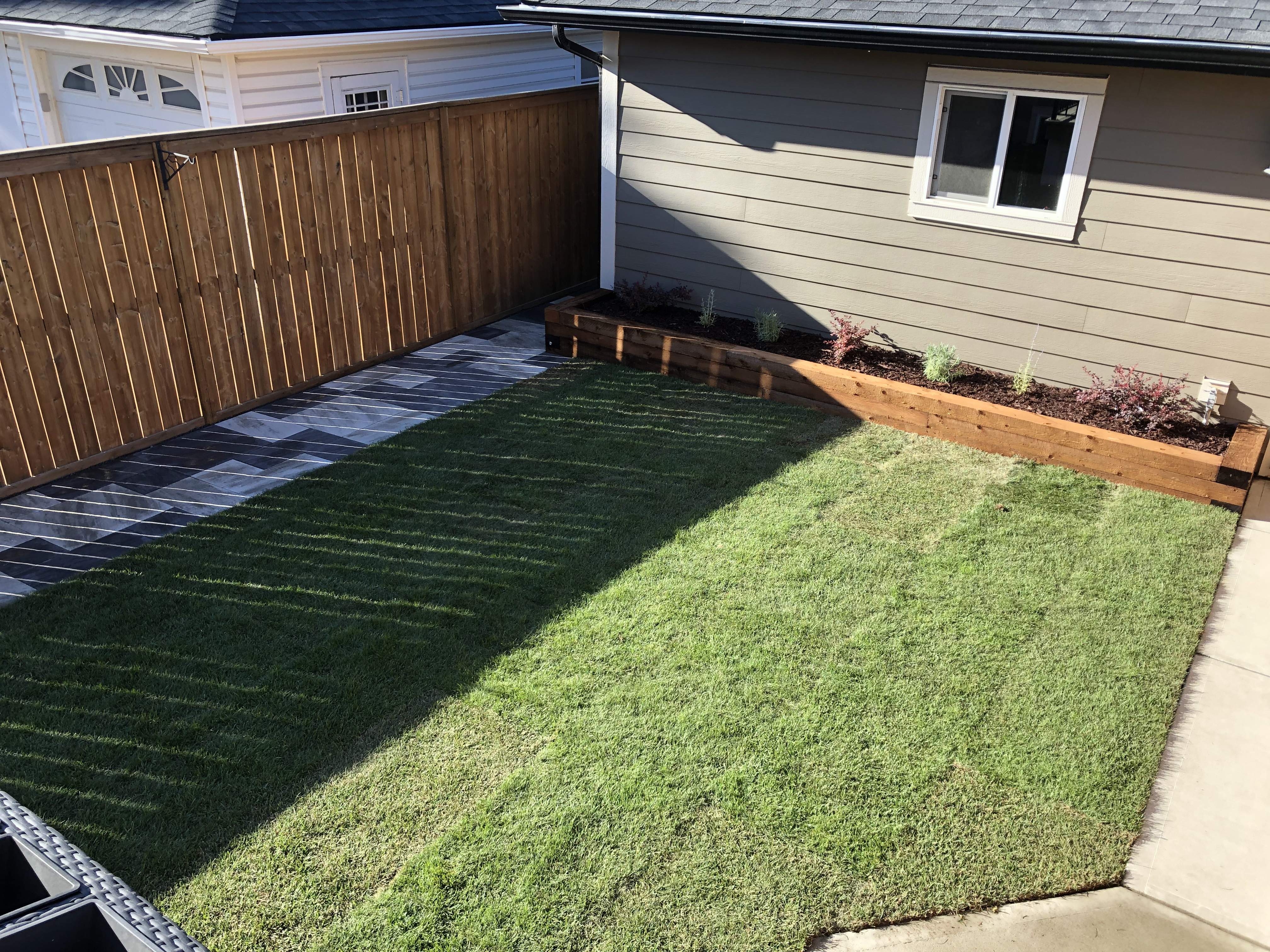Backyard lawn and garden edging