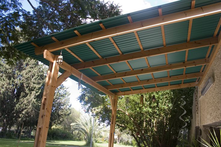 Covered outdoor timber structure