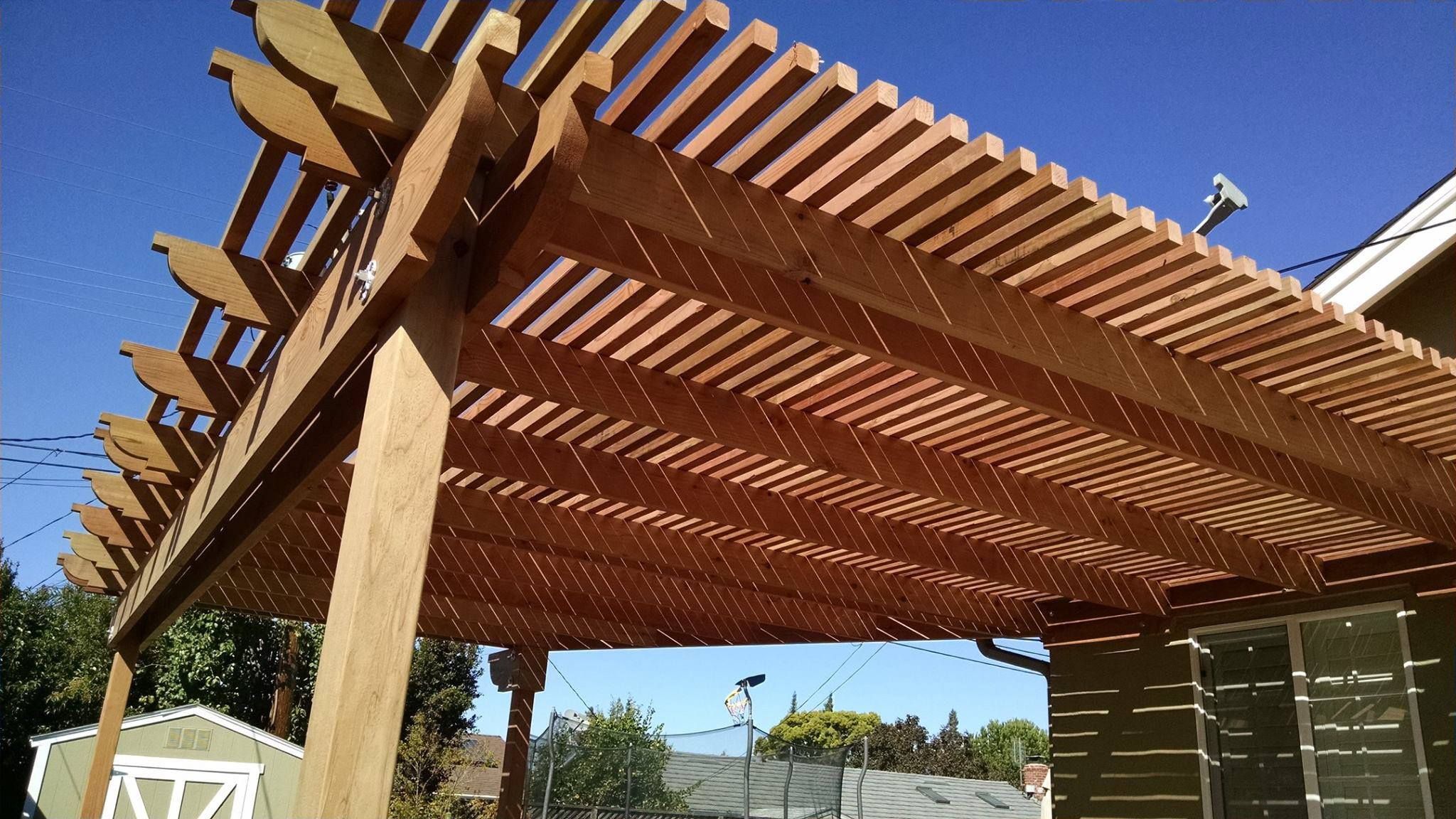 Pergola roof detailing