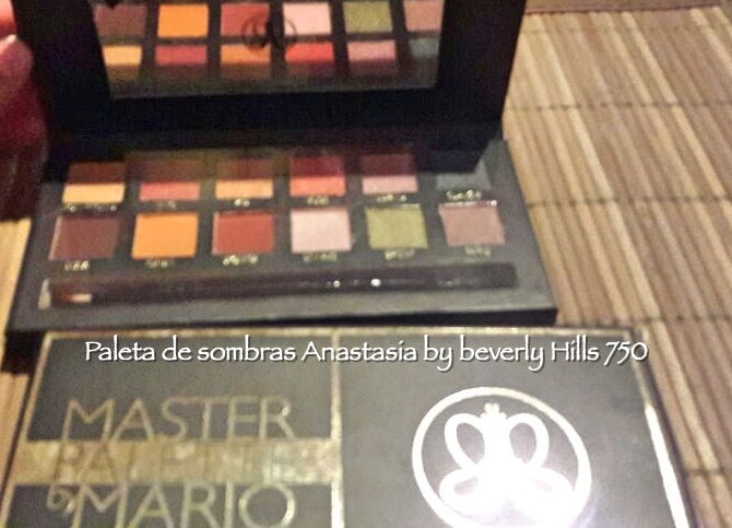 Paleta de sombras anastasia