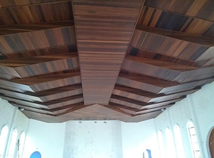 Forro interno e externo em madeira - Carpintaria - Escorsin Telhados - Curitiba