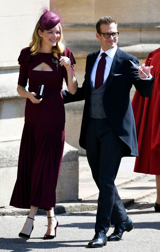 Photo: Getty Images | Harvey Specter looking like a snack. Not so sure about his partner though, personally I'm not a big fan of dark colours to daytime events, but good attempt though.