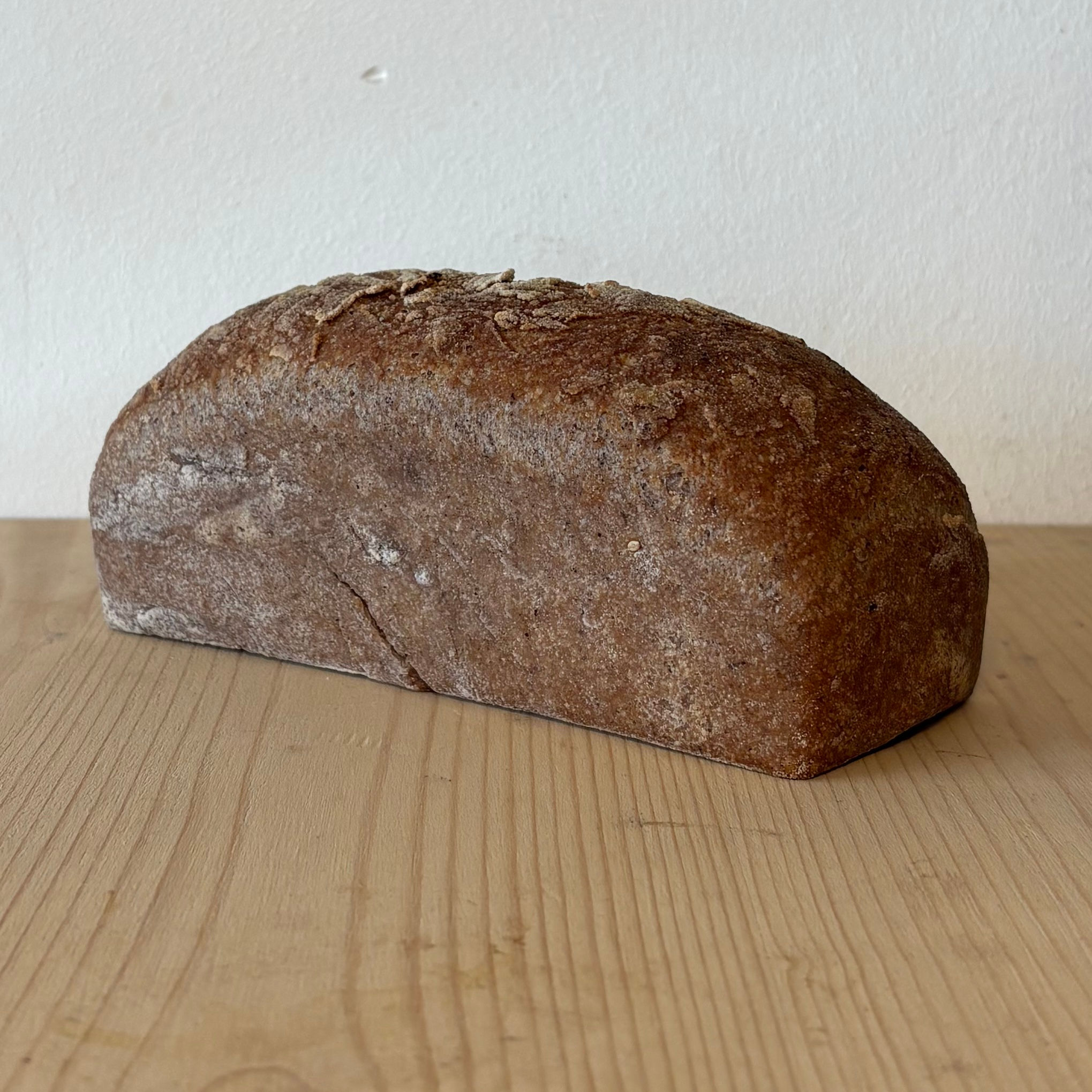 Low in natural gluten brea