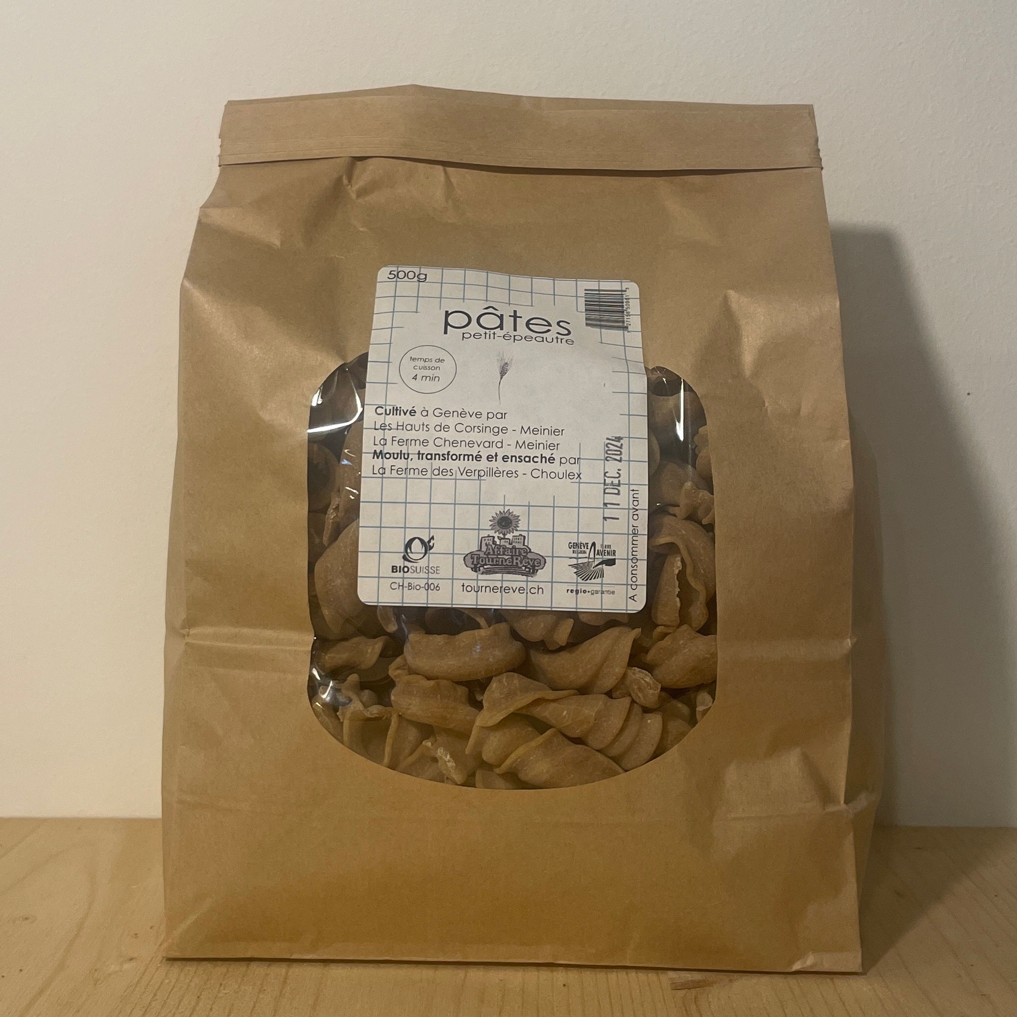 Dried petit-epeatre pasta