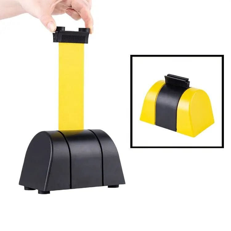 Thumbnail: Retractable Belt