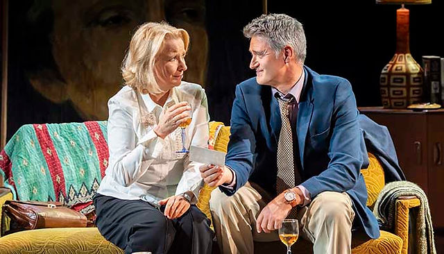 Teresa Banham and Tom Chambers in Inspector Morse, House of Ghosts