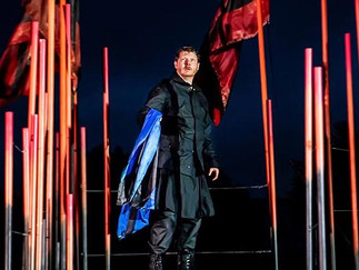 Alasdair James McLaughlin as Macduff