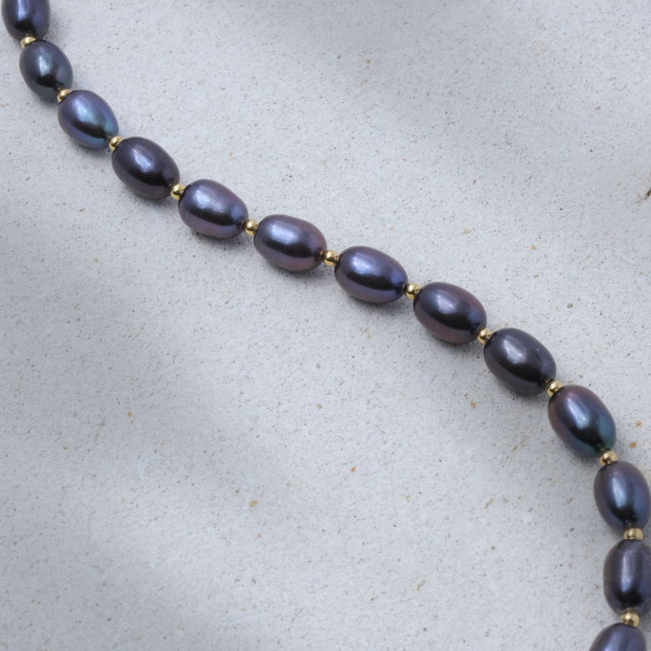 Handcrafted Freshwater Black  Pearl Choker