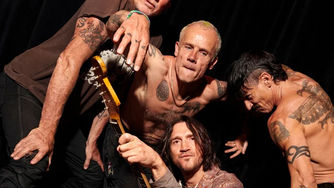 Red Hot Chili Peppers transformam décadas de hits em negócio bilionário ao vender catálogo musical