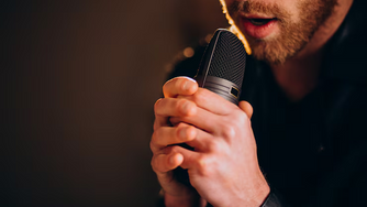 Estudo revela domínio do rock entre as maiores extensões vocais —– Descubra qual ídolo do rock está no topo