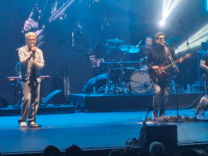 Rogério Flausino e Wilson Sideral celebram legado de Cazuza em noite emocionante no Sesc Palladium