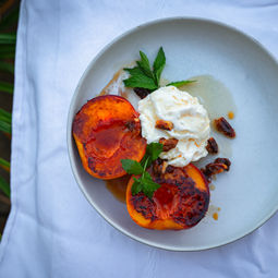 Grilled Amaretto-Soaked Peaches