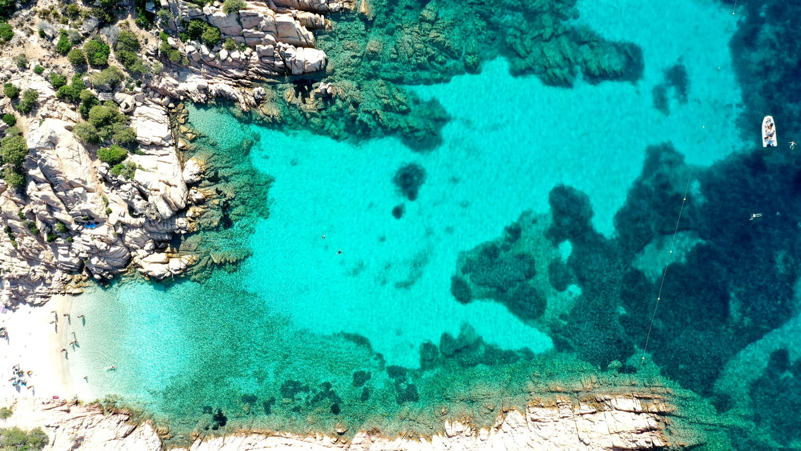 Luxury dinghy boats for rent Sardinia