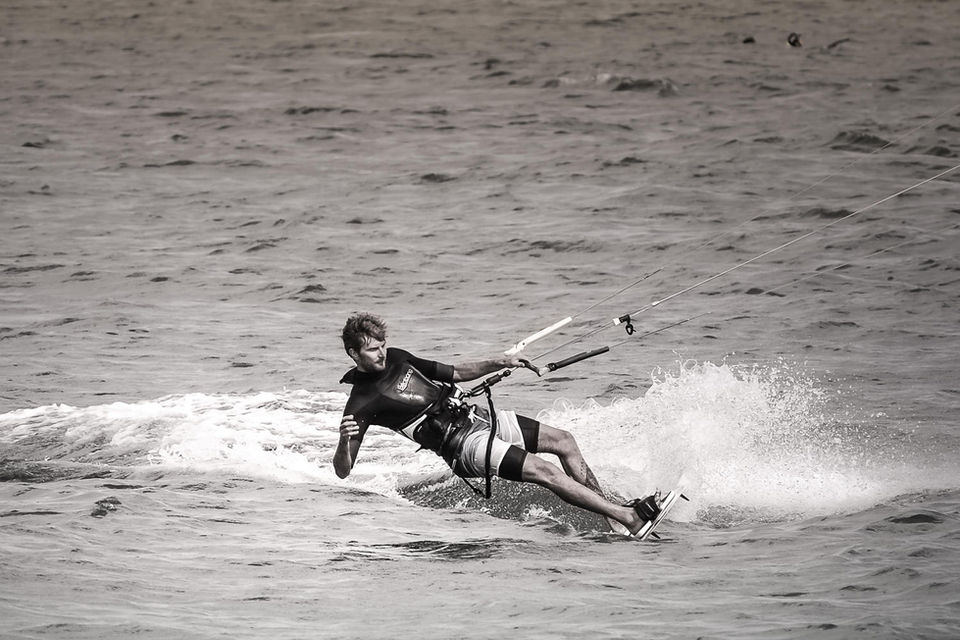 kitesurf porto pollo instructors