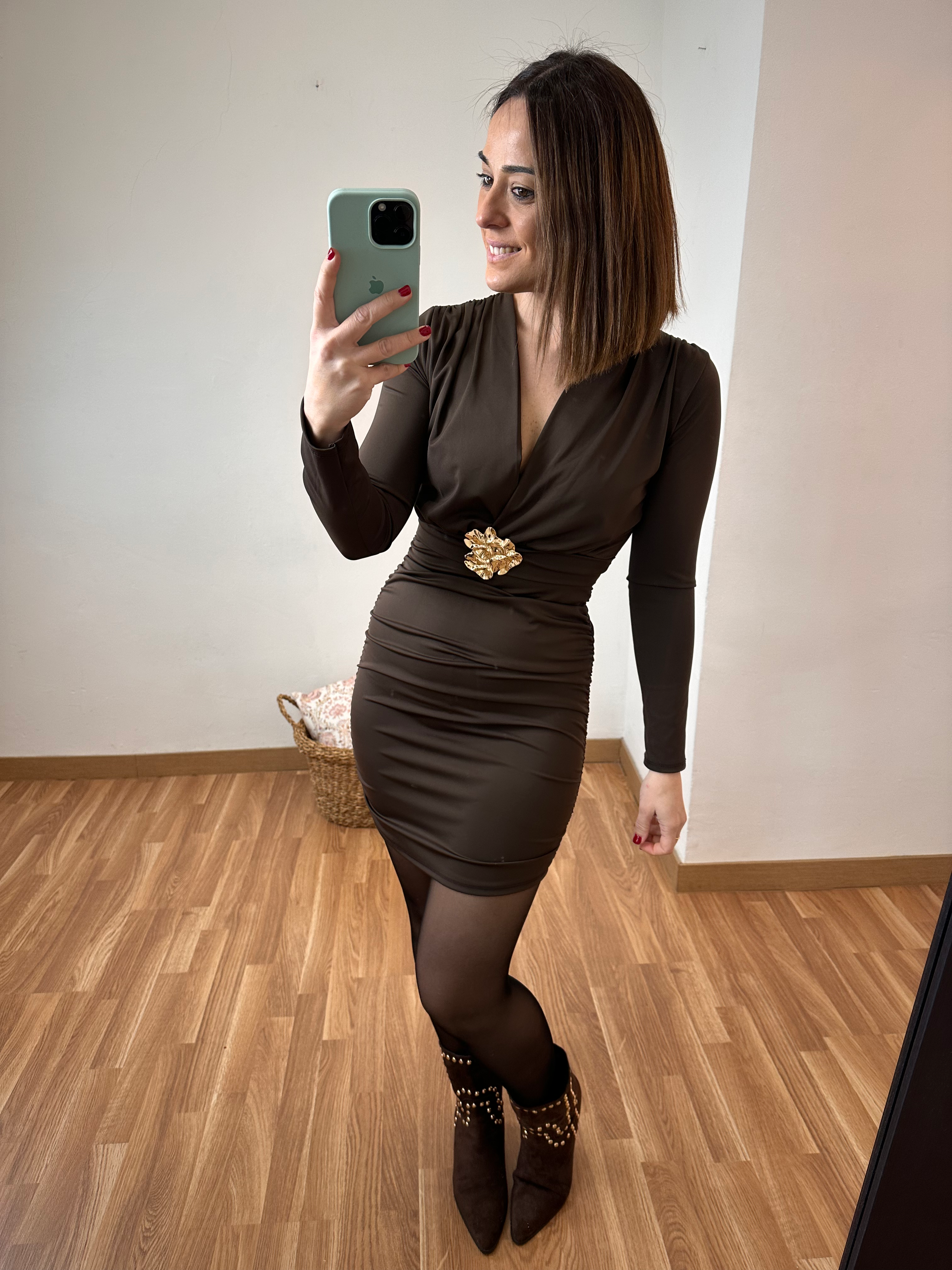 Vestido Broche Dorado Marrón 