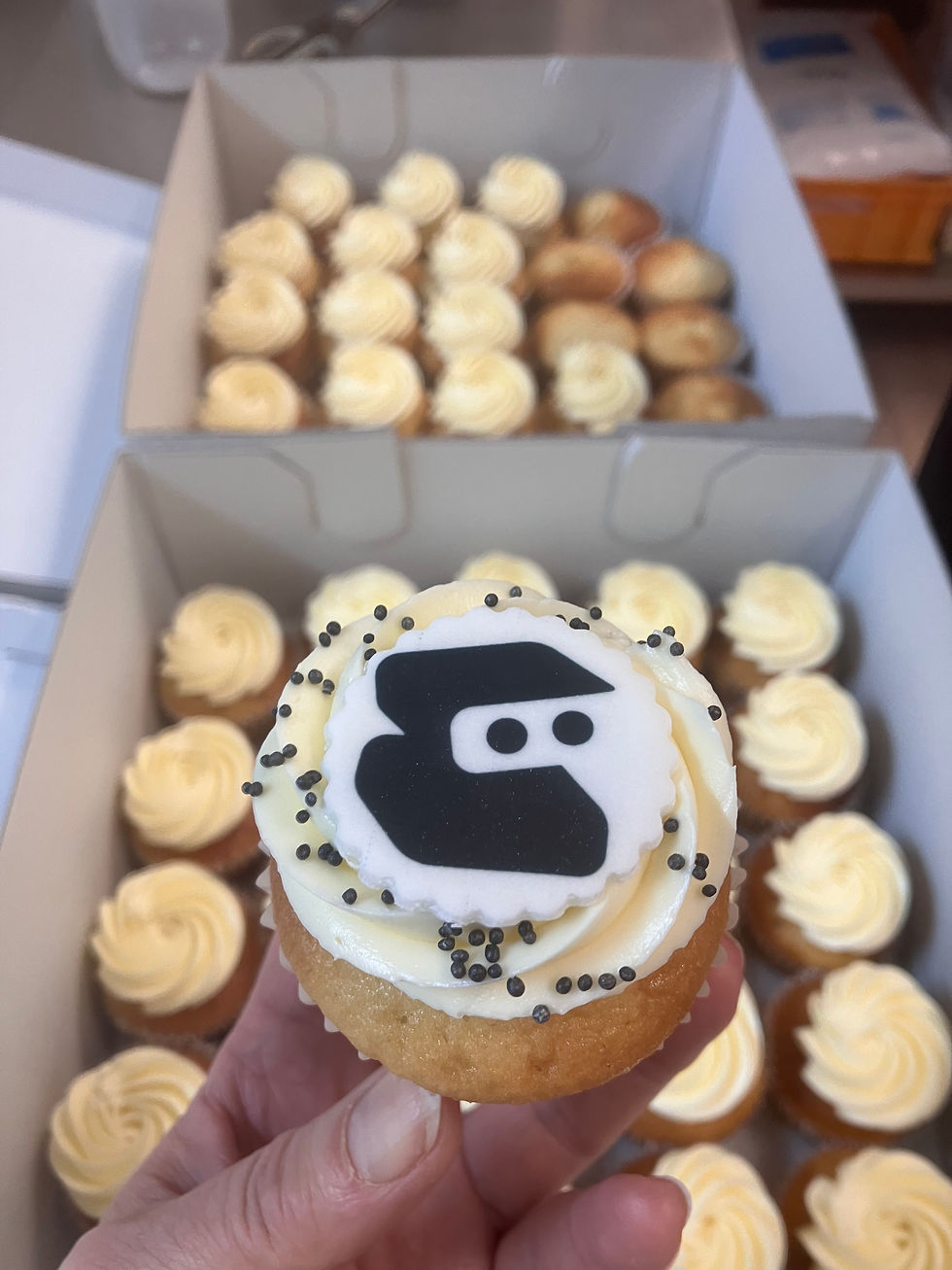 logo cupcakes