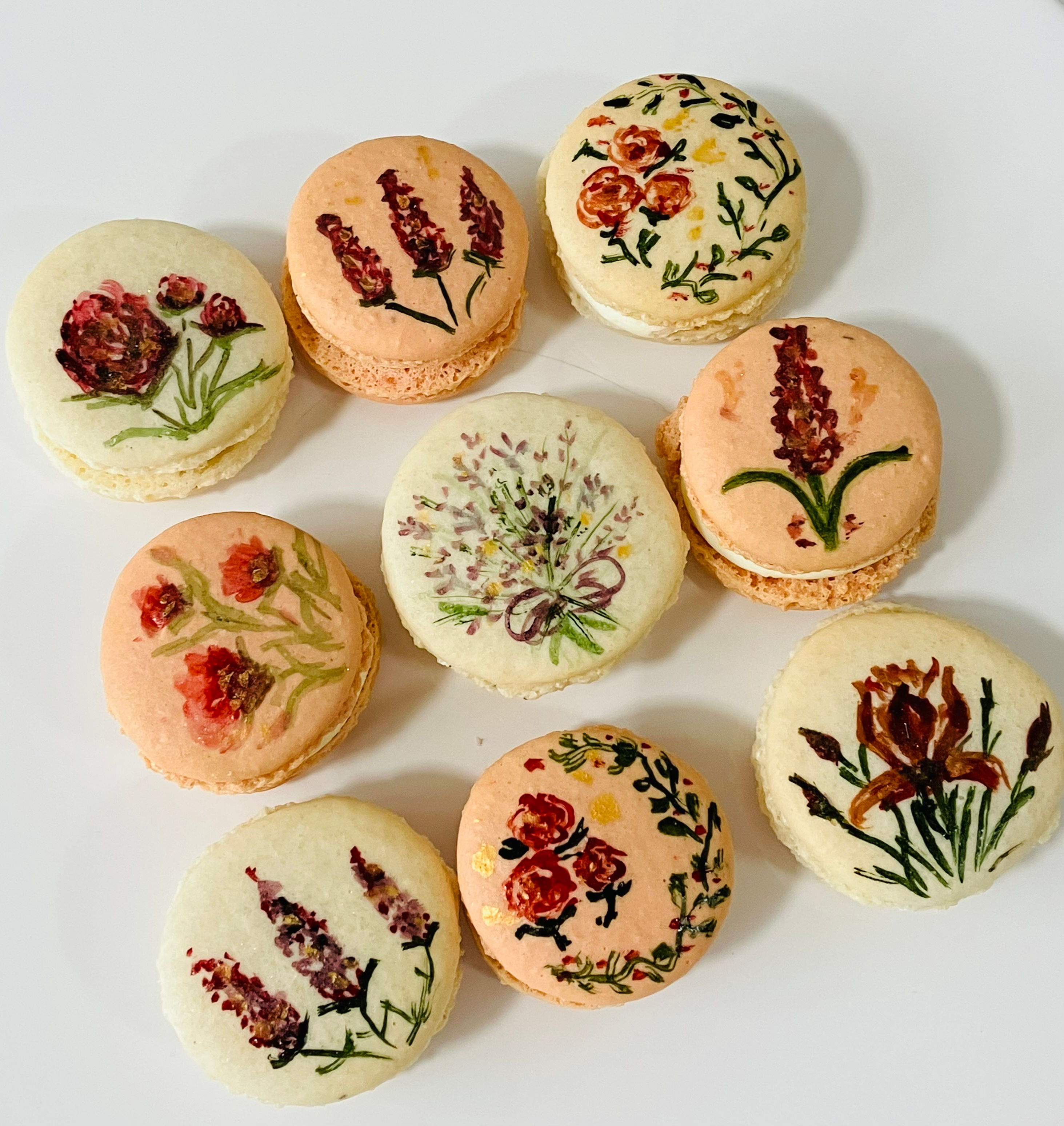 Macarons handbemalt  9 Stück