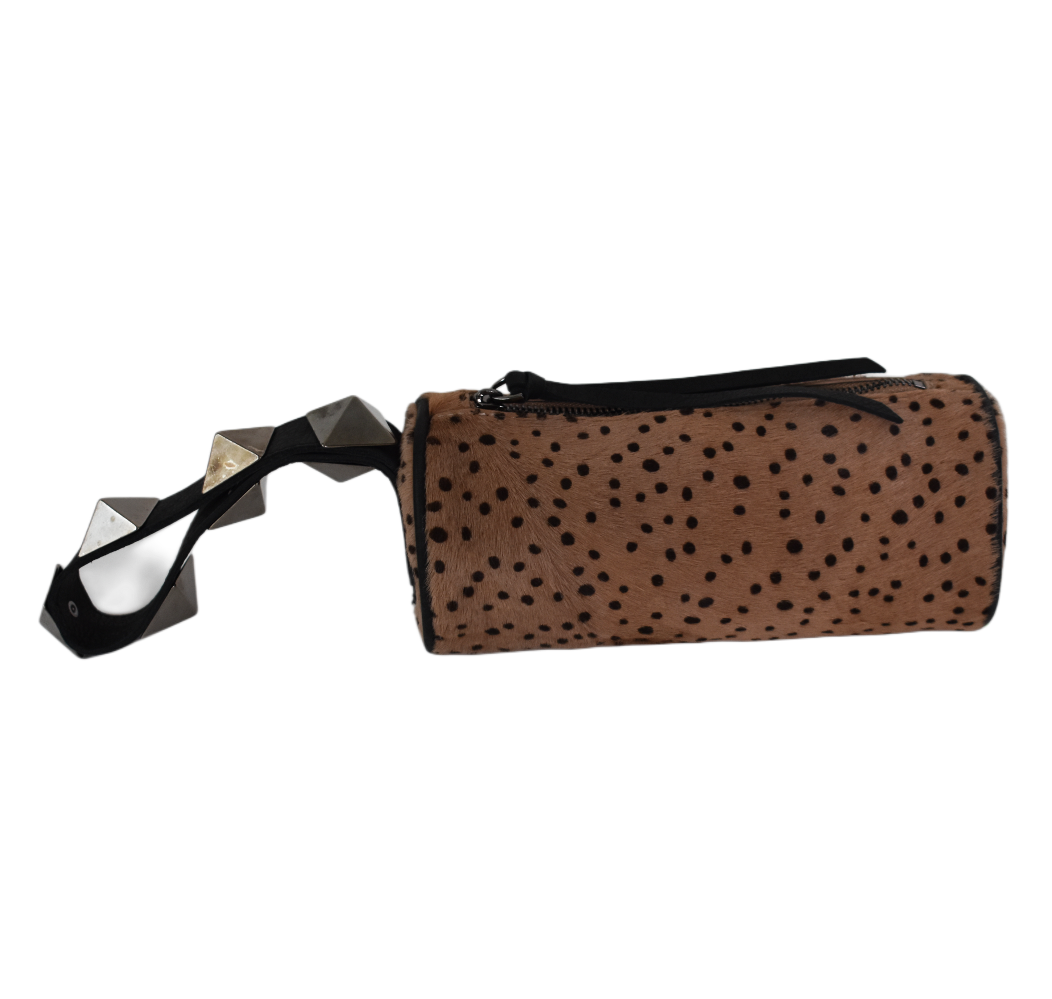 Ukte Wristlet in Dotti