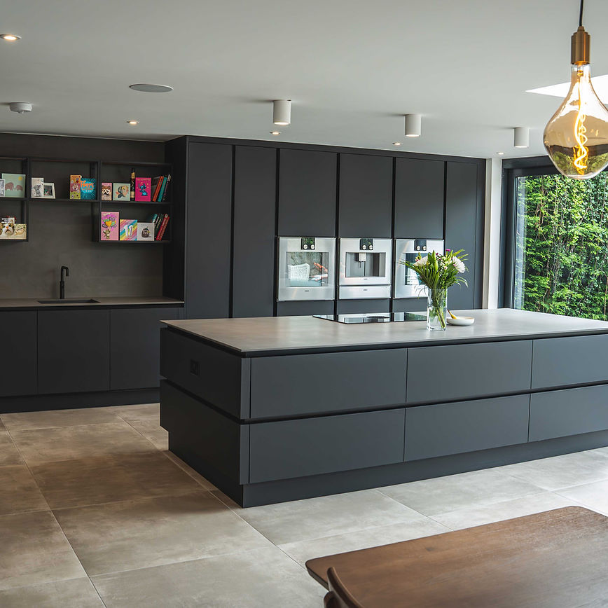 How Decorate With Dark Cabinets And the Square Box Kitchen: Stunning Ideas