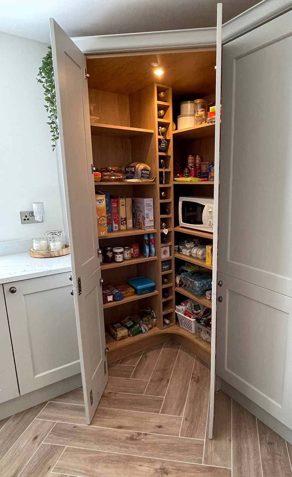 KITCHEN ORGANISATION MADE EASY System Six Kitchens KITCHEN ORGANISATION MADE EASY System Six Kitchens