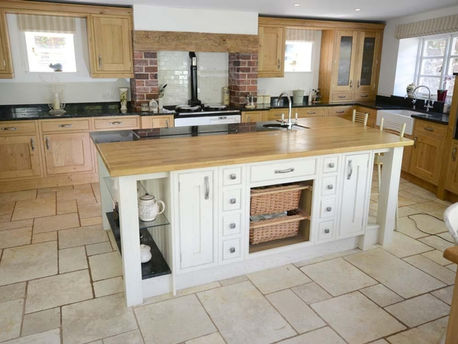 TIPS FOR PLANNING A FAMILY KITCHEN