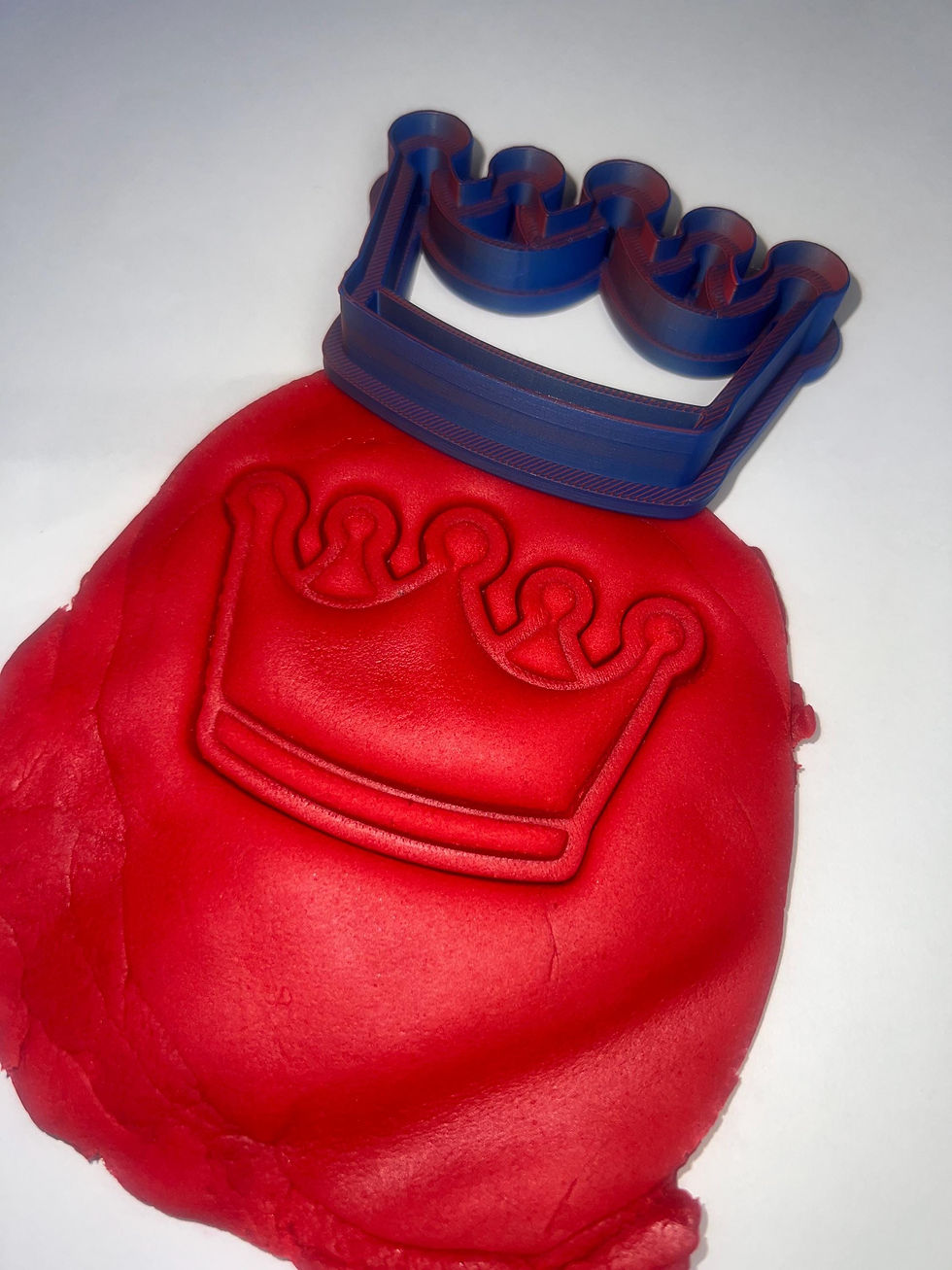 Thumbnail: Crown Cookie Cutter n Stamp Set
