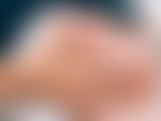 How Does a Professional Deep Cleansing Facial Work?