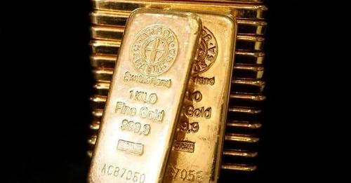 Oro se estabiliza, riesgo inflacionario impulsa su atractivo como refugio