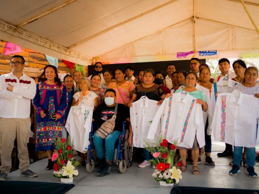 Minera Cuzcatlán capacita a las artesanas de San José del Progreso