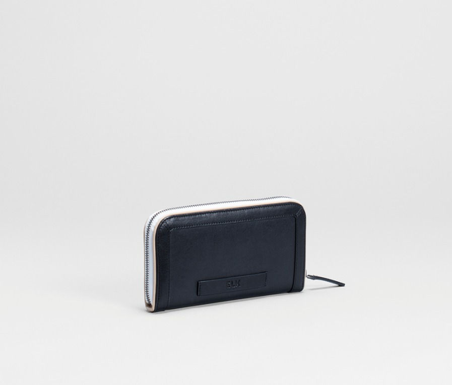 Thumbnail: Esrum Leather Wallet