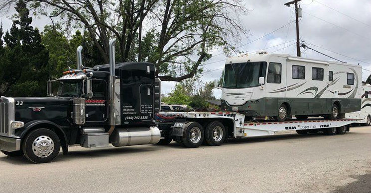 Heavy Duty Towing Service That Delivers Quality and Speed