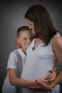 calin fils mere enceinte-.JPG