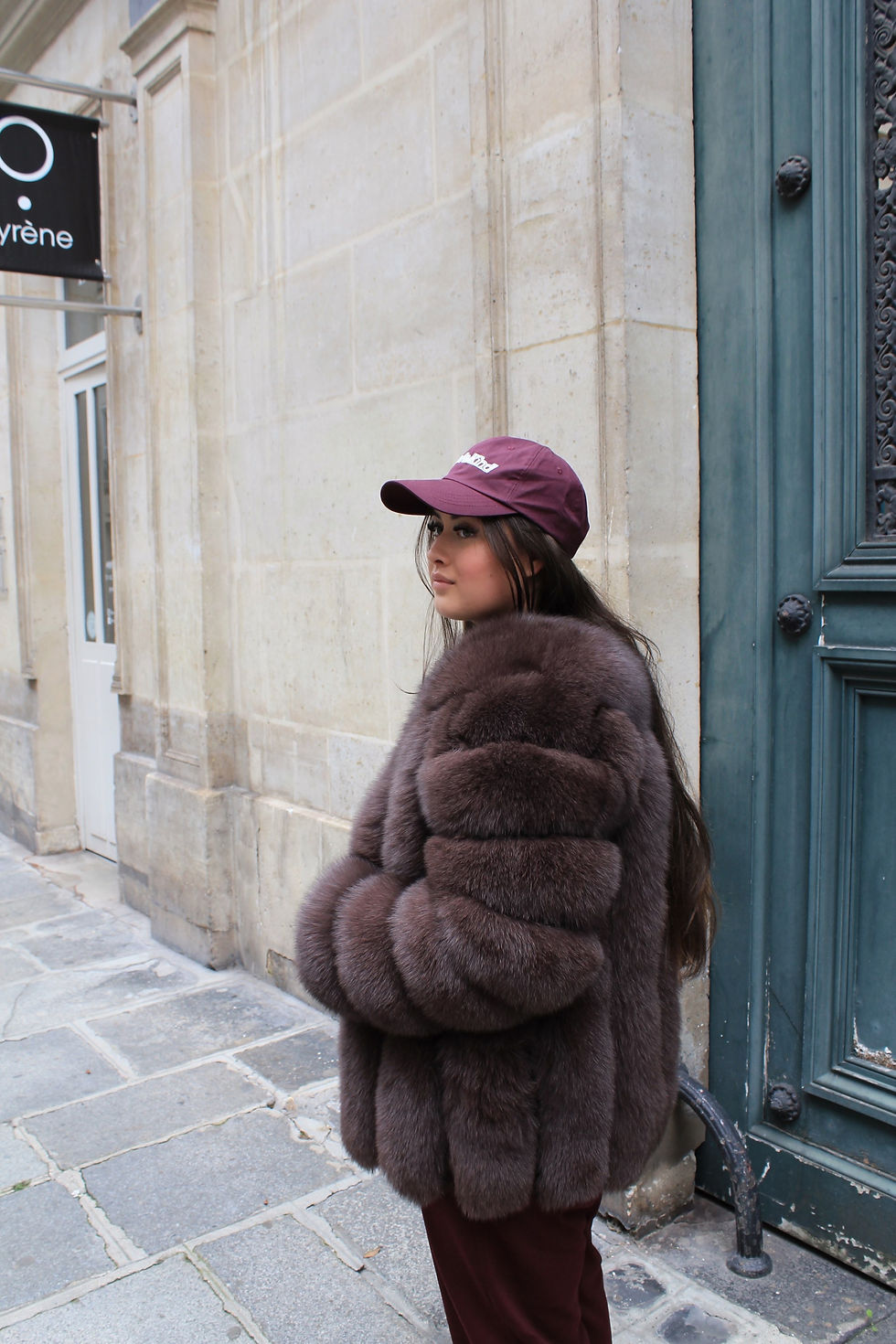 Thumbnail: Lined fox fur coat