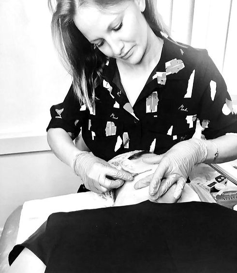Emma Brown Dermaplaning