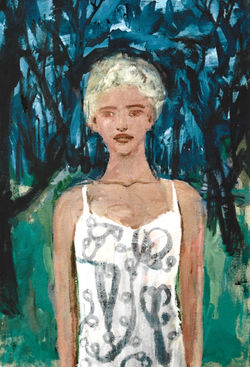 Blonde dans une forêt bleue