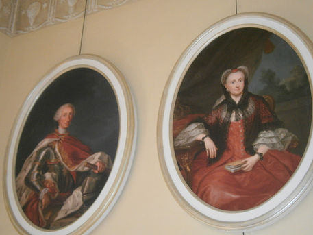 Ritratti Carlo III di  Borbone e Maria Amalia di Sassonia, interno Reggia di Portici