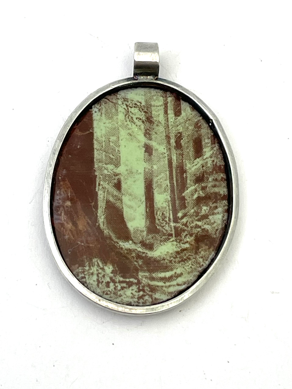 Thumbnail: Kilisut Pendant