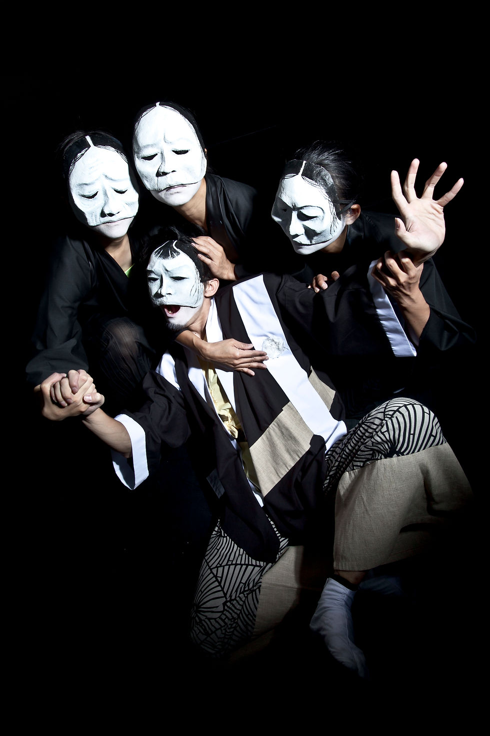 奠酒人 Libation Bearers