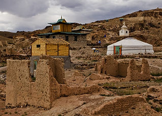 Ongi Monastery - tent and ruins