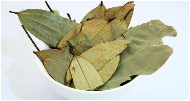 Bay Leaf (Tejpatta/tezpatta)
