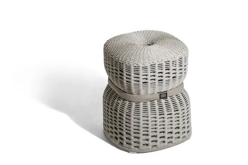 Minotti, B&B Italia, Cassina, Flexform, Poltrona Frau, Altagamma, купить, Москва, Lepli Outdoor, пуф,