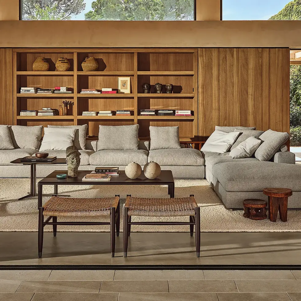 Minotti, B&B Italia, Cassina, Flexform, Poltrona Frau, Altagamma, купить, Москва, Kobo, столик,