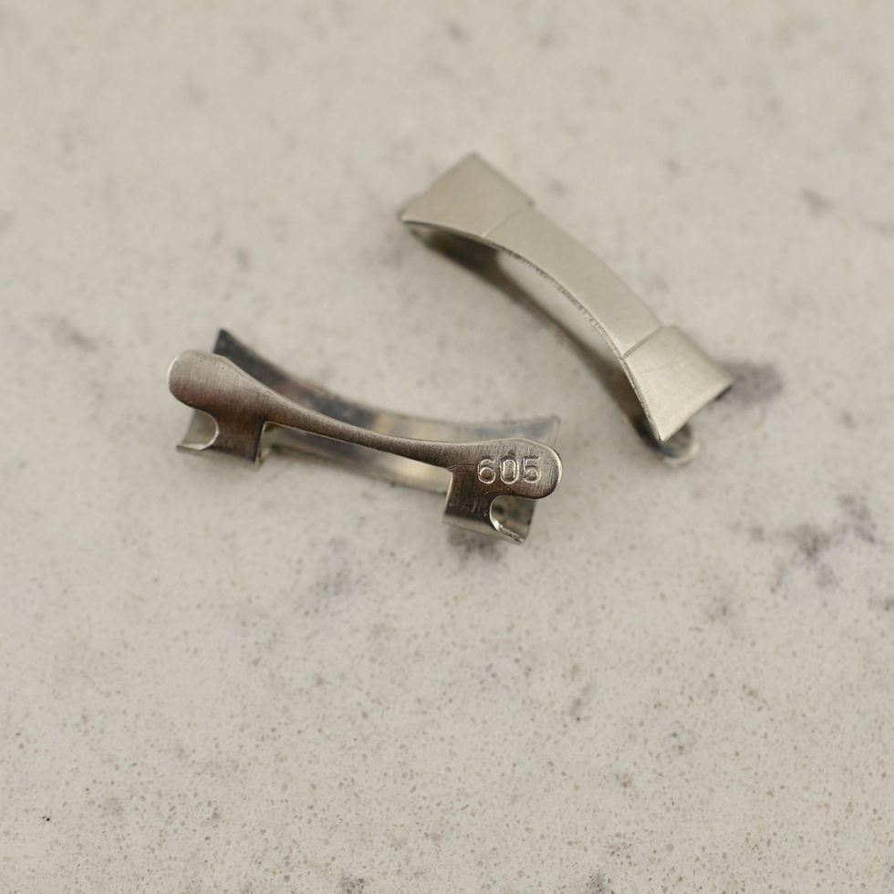 Thumbnail: Pair of 18mm Omega "605" stainless steel bracelet end links