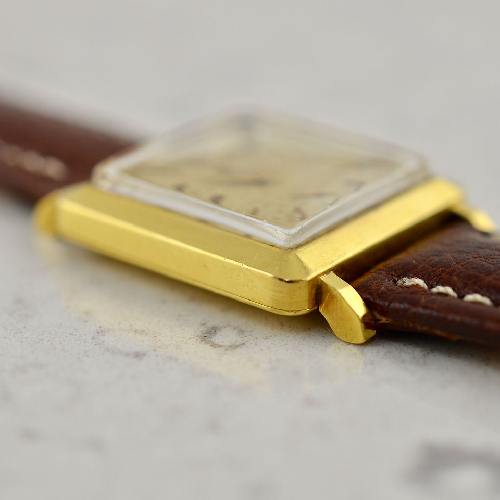 Thumbnail: Omega Square ref. 3976, in 18k yellow gold