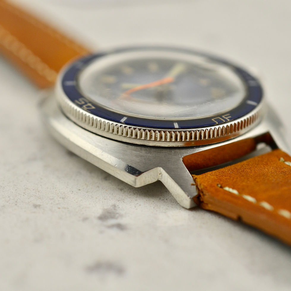 Thumbnail: Neuchâtel SuperAutomatic, bakelite bezel, in stainless steel