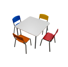 Mesa Quadrada de 4 Lugares Infantil