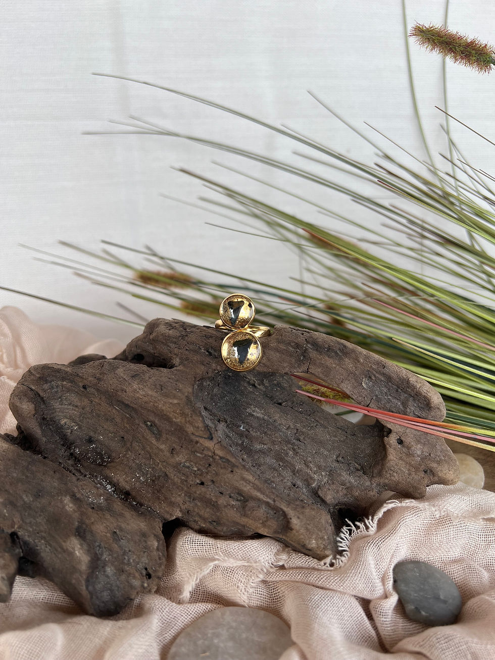 Thumbnail: The Coralie Ring