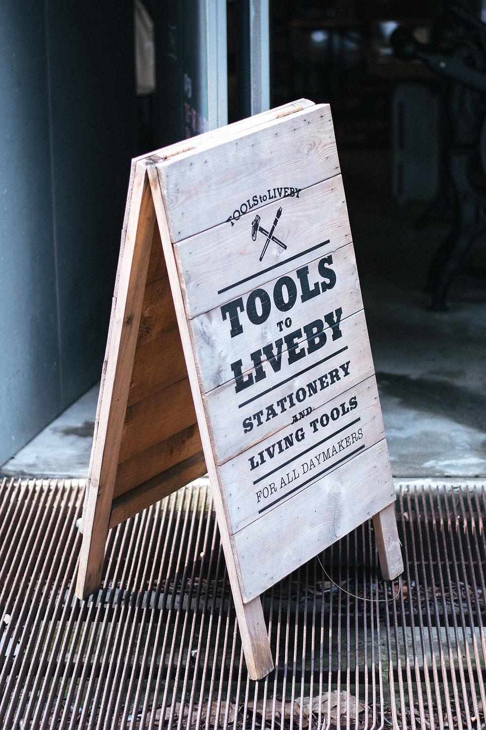 TOOLS to LIVEBY 禮拜文房具