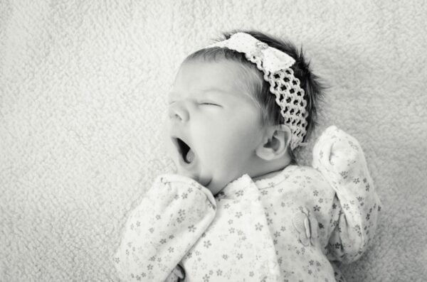 Newborn Sleepy Cues: Everything You Need to Know