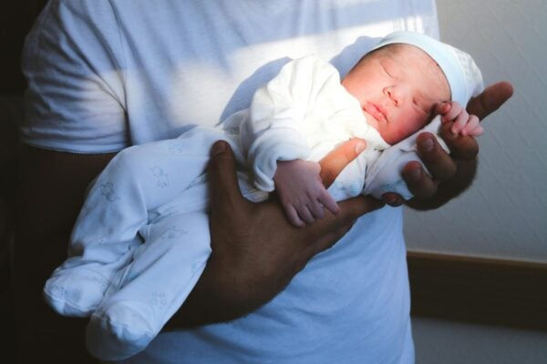 How Many Hours Does a Newborn Sleep? What You Need to Know For Optimizing Their Sleep